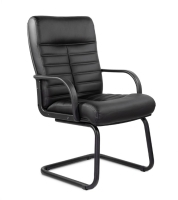 Кресло в кабинет руководителя Орион, низкая спинка, полозья