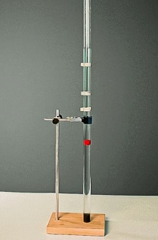 Прибор для наблюдения равномерного движения