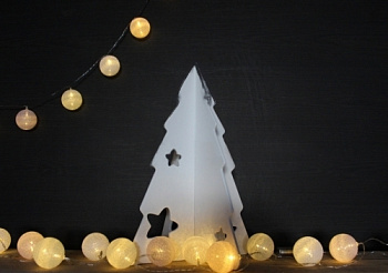 Театральная декорация Елочка треугольная (белая серия)