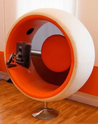 Мультимедийное кресло-шар со встроенной акустикой