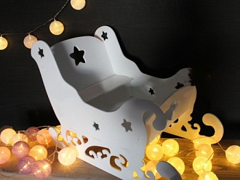 Театральная декорация Сани (белая серия)