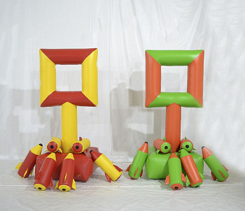 Надувной аттракцион Бомбардиры