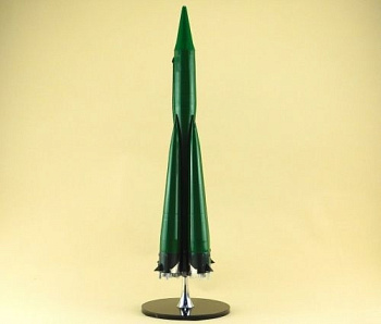 Модель ракеты-носителя R7 (М1:144)