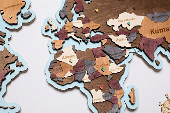 Деревянная карта Мира с подсветкой