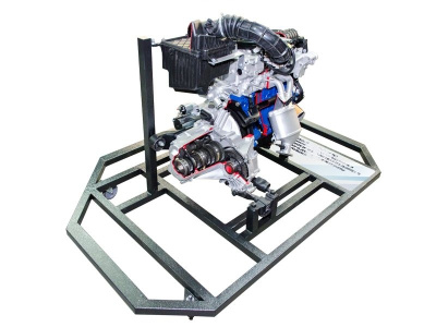 Двигатель переднеприводного автомобиля (агрегаты в разрезе)