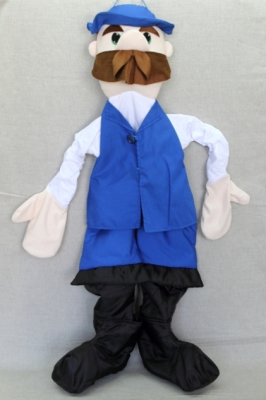 Ростовая кукла Охотник из сказки Красная Шапочка