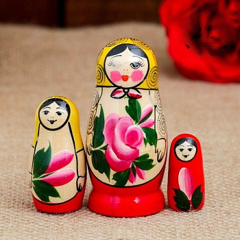 Матрешка 3 кукольная