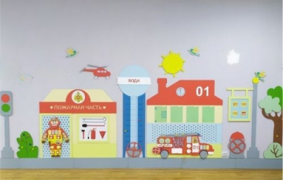Декоративно-развивающая панель Городская среда "Пожарная часть"
