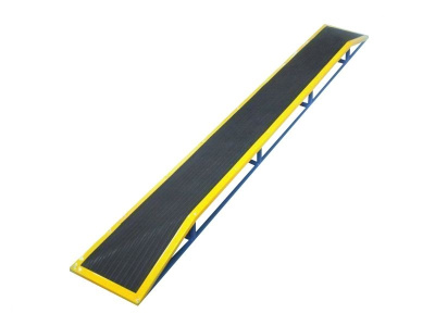 Тренажер для фигурного вождения "Наклонная доска"