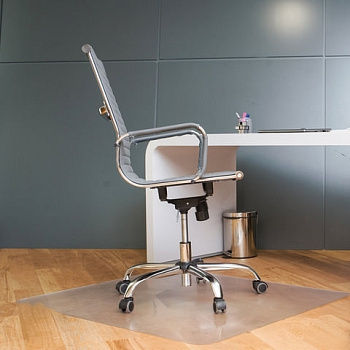 Коврик защитный напольный BRABIX, поликарбонат, 100х120 см, шагрень, 1,8 мм, 604851